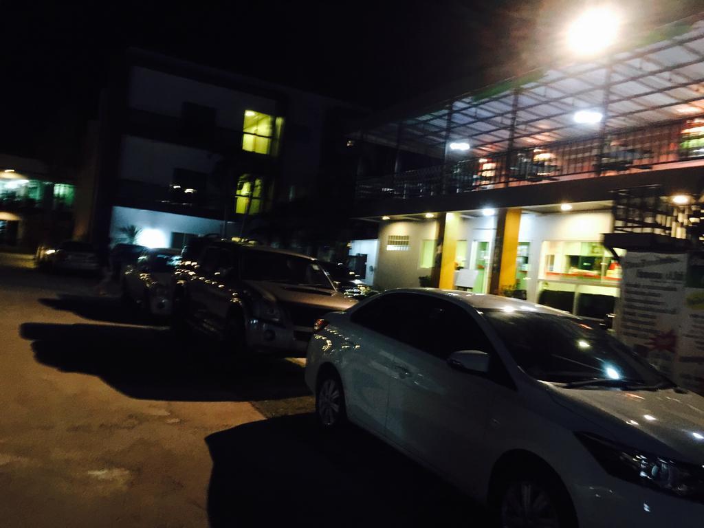 Por-Ho Boutique Hotel Nakhon Ratchasima Luaran gambar
