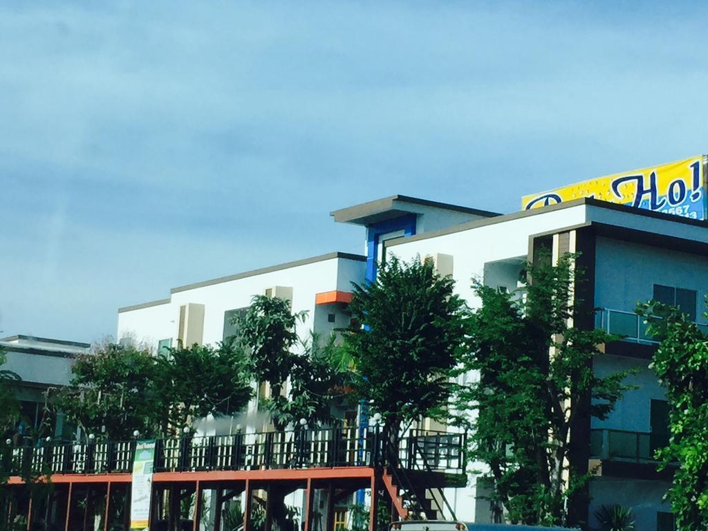 Por-Ho Boutique Hotel Nakhon Ratchasima Bilik gambar