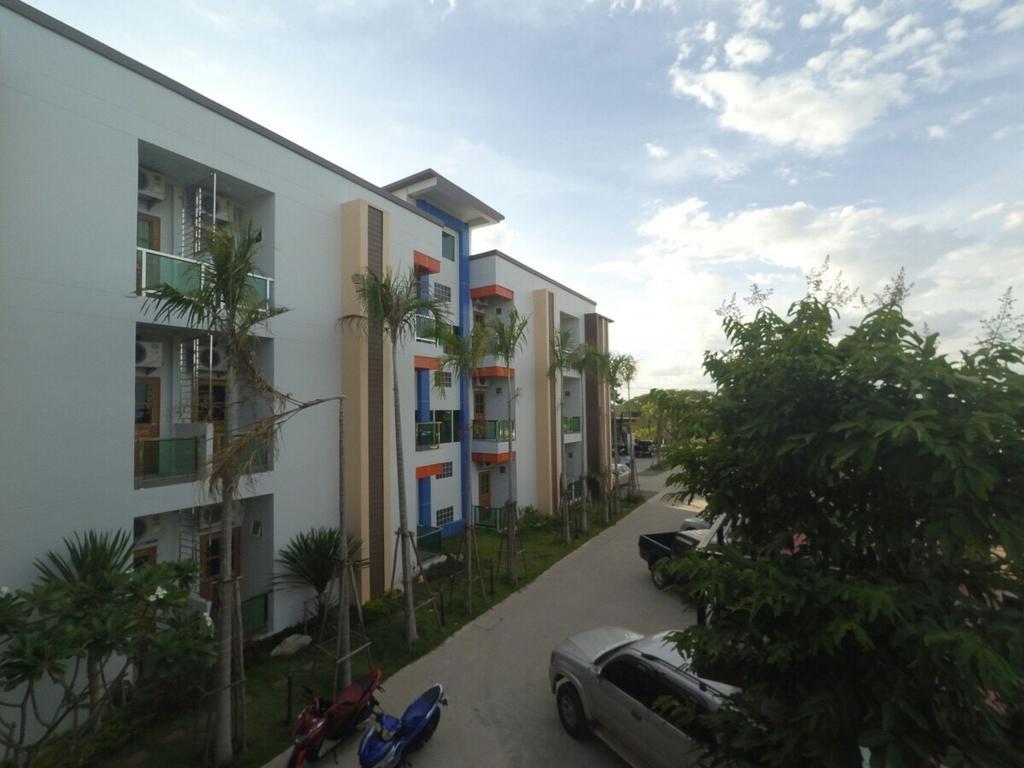 Por-Ho Boutique Hotel Nakhon Ratchasima Luaran gambar
