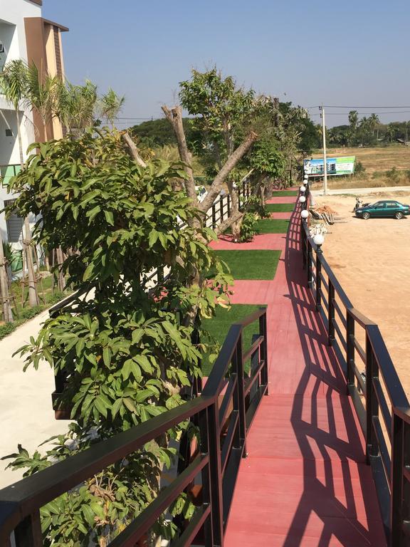 Por-Ho Boutique Hotel Nakhon Ratchasima Luaran gambar